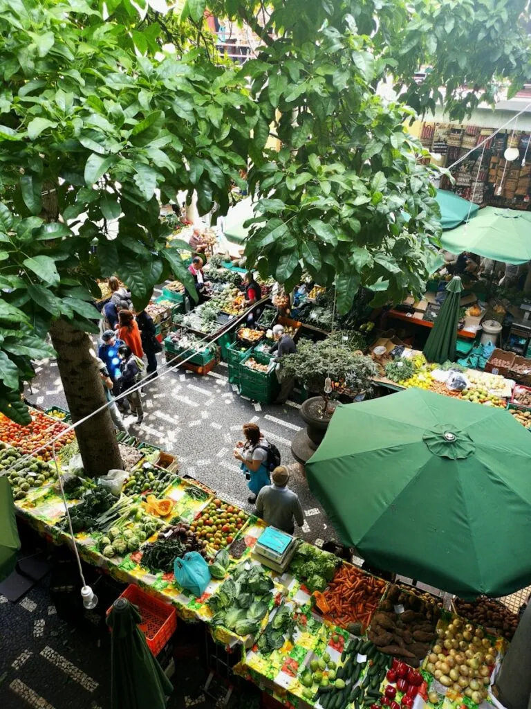 Les marchés à ne pas manquer autour de Bras